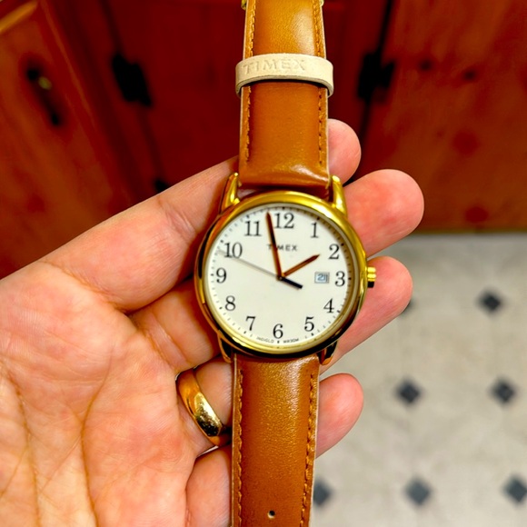 Timex minimalist watch - Picture 1 of 2